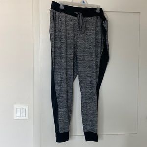 Torrid activewear bottoms. Size 2X